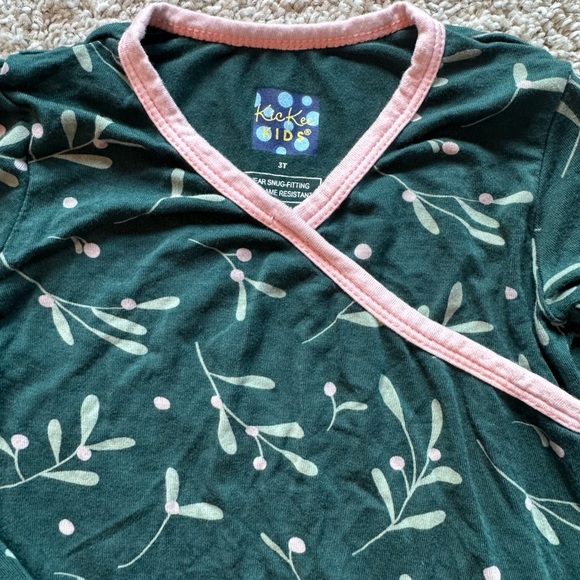 Kickee Pants Pajamas Holiday Christmas Pj's Pine Mistletoe long sleeve kimono 3T - Picture 3 of 11
